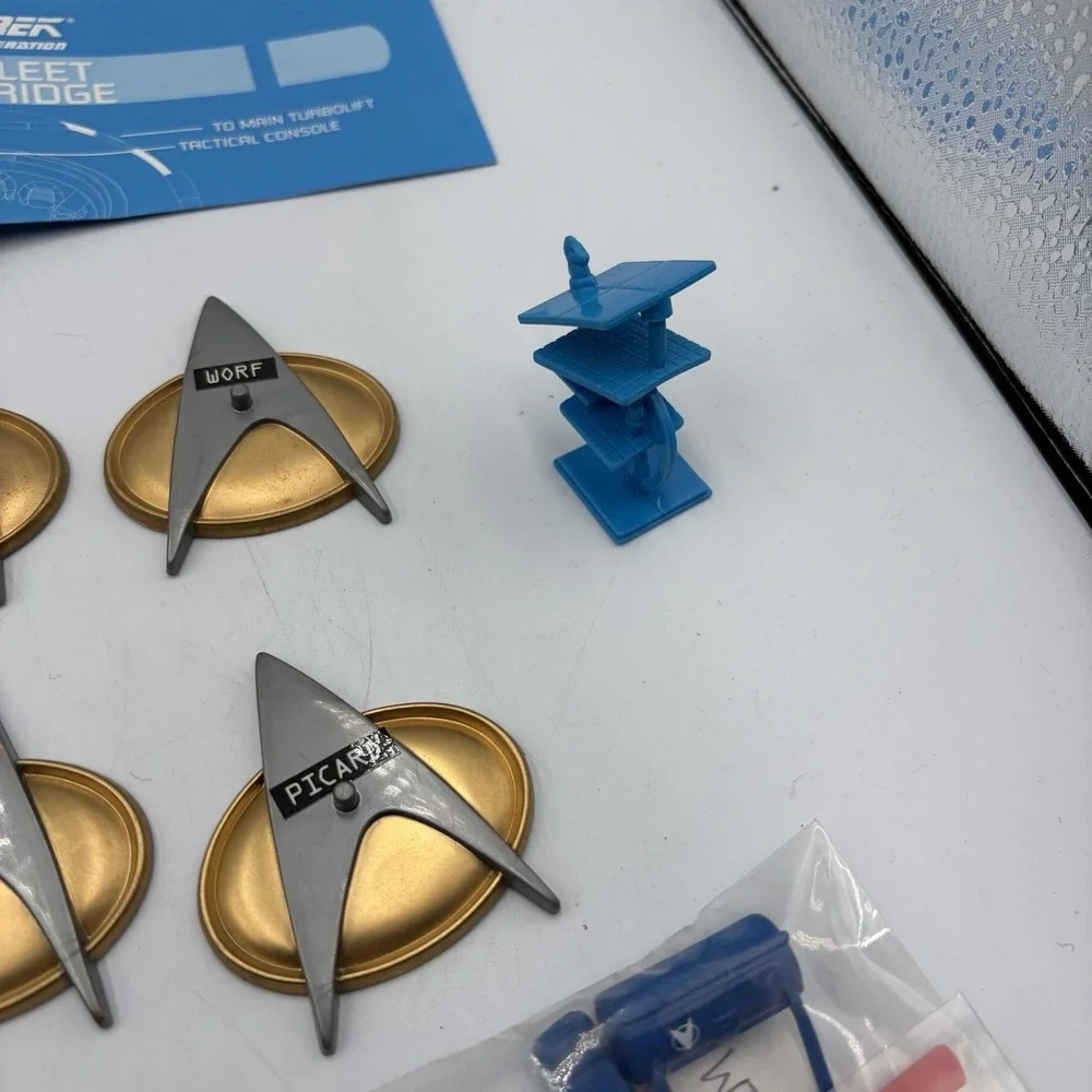 Playmates Star Trek The Next Generation Enterprise Bridge Playset W/ 7 Figures